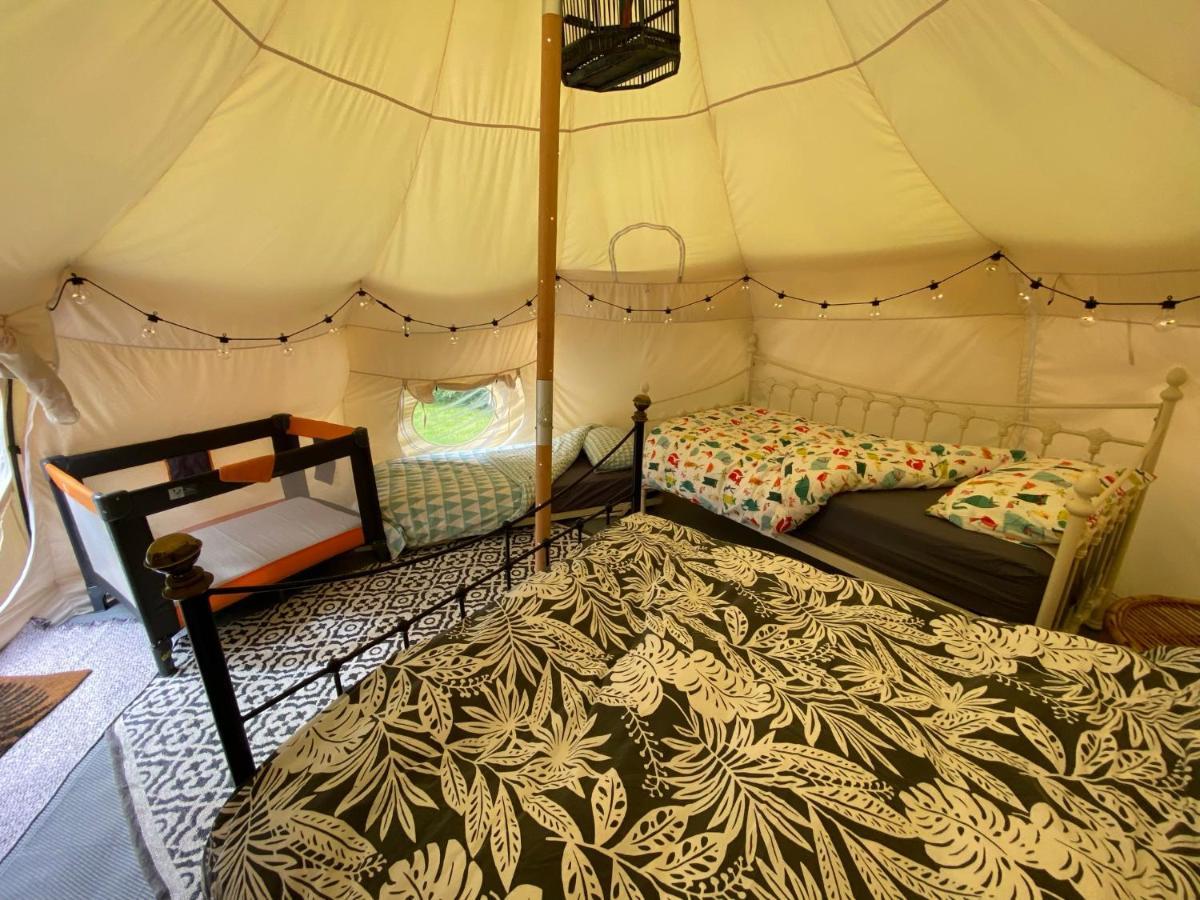 Secret Garden Glamping Hotel Lymington Bagian luar foto